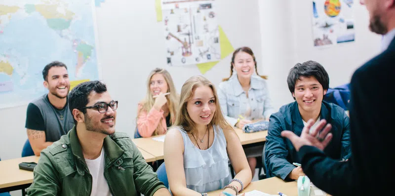 Freshman, sophomore, junior e senior: qual é a diferença?