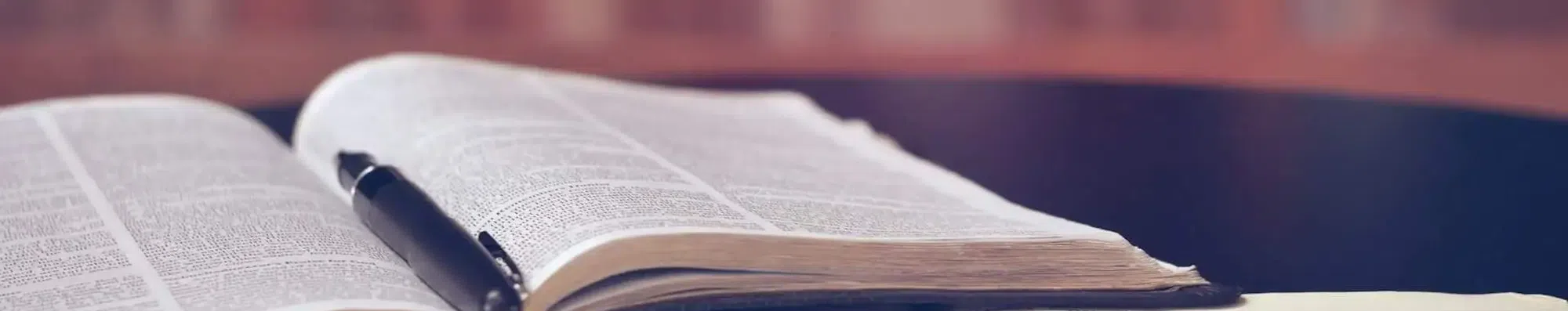 Como aprender inglês com materiais de universidades estrangeiras