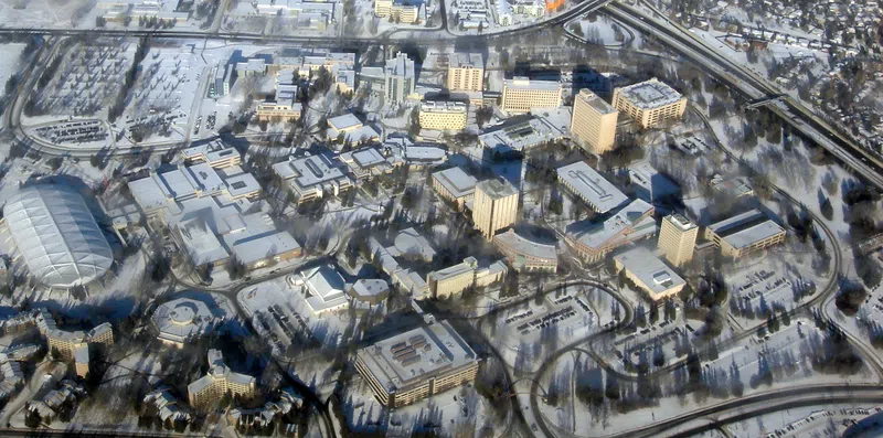 +300 bolsas da Universidade de Calgary para estudantes internacionais