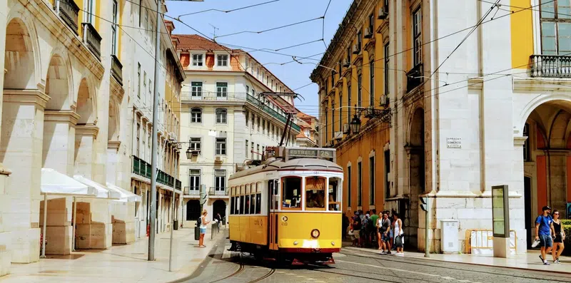 Exames de proficiência exigidos por universidades em Portugal