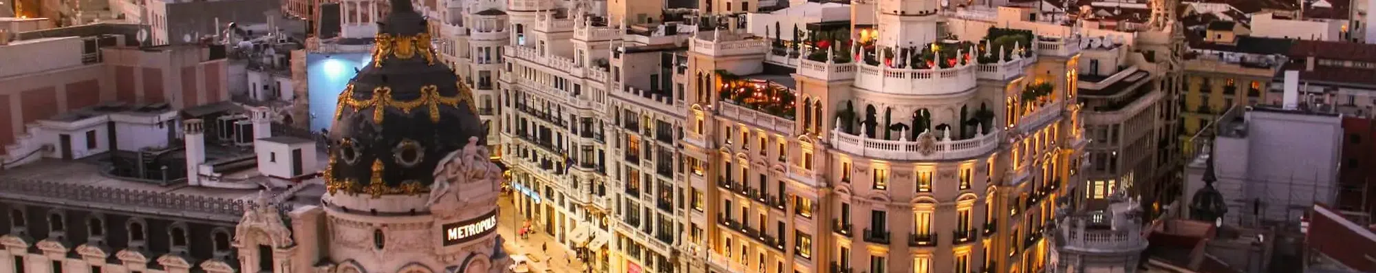 Santander paga viagem à Espanha para universitários