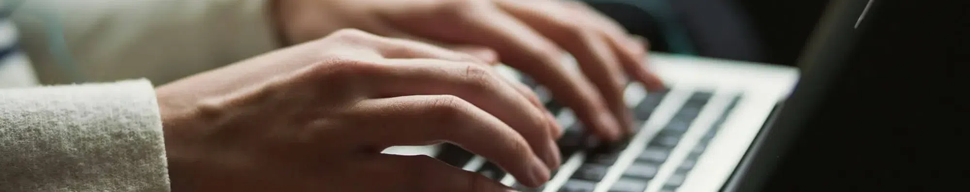 Estágio remunerado ou trainee: qual escolher pra ir fora