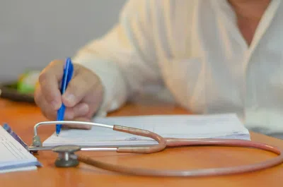 #ResumoDaAula 455: Como fazer medicina fora com bolsa