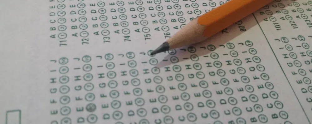 Mais de 1.800 faculdades não exigem notas do SAT ou ACT nos EUA em 2023