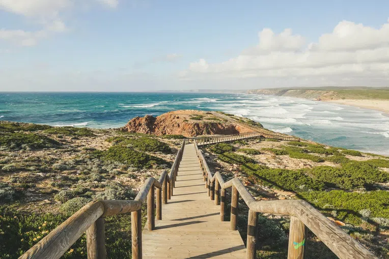 Praia em Algarve Portugal