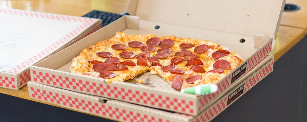 Monte uma pizza e diremos quando seu melhor amigo vai fazer intercâmbio