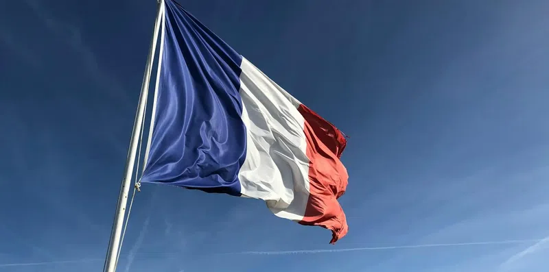 Como funciona o PVT da França: visto de férias e trabalho