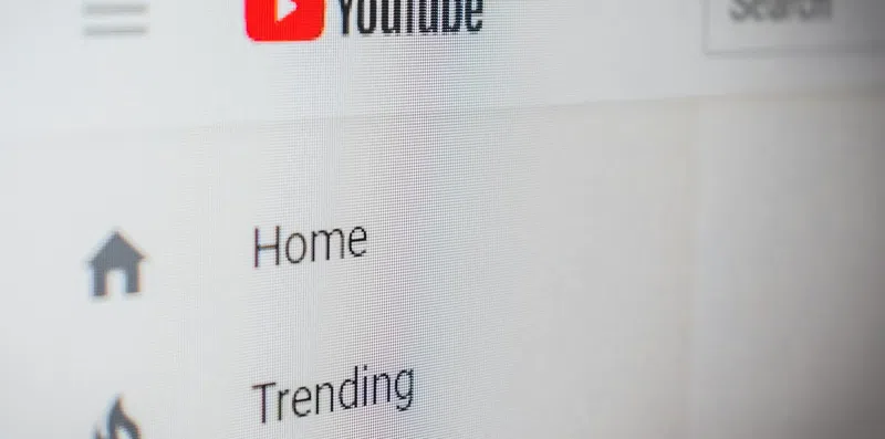 Como aprender inglês de graça usando o YouTube