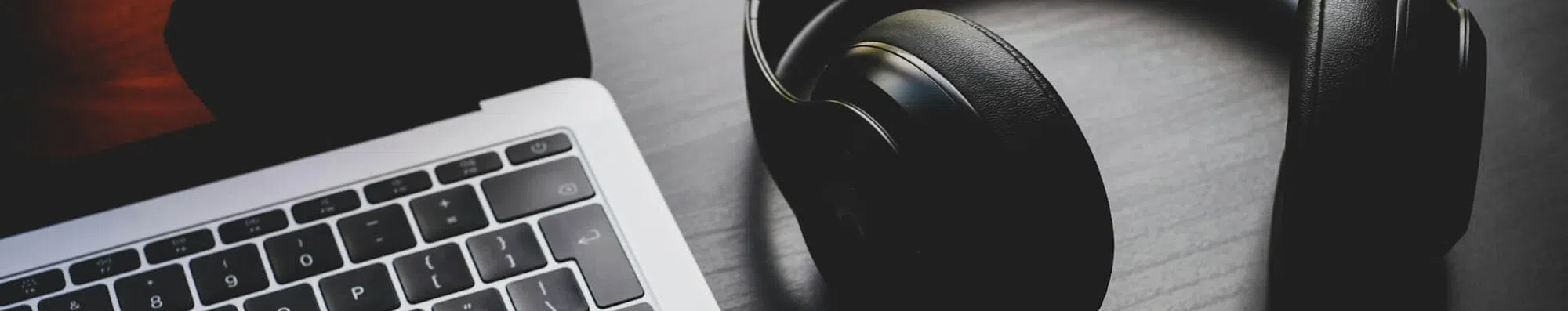 10 podcasts para treinar o inglês no dia a dia
