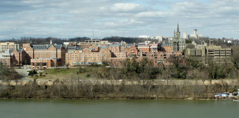 Conheça a Universidade Georgetown, a melhor de Washington