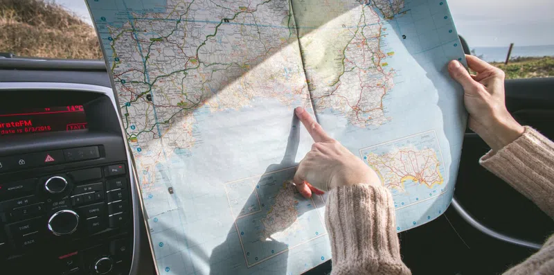 6 formas baratas de viajar pelo mundo