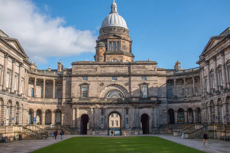 Old-College-da-Universidade-de-Edimburgo