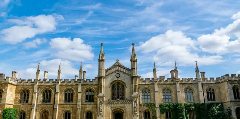 Estude na Inglaterra com bolsa 100%: o programa Gates Cambridge está com inscrições abertas