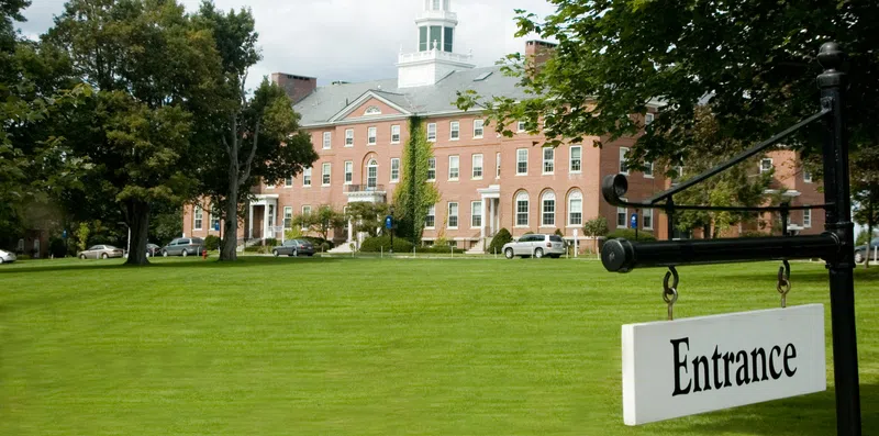 Bolsas de mérito do Colby Sawyer College