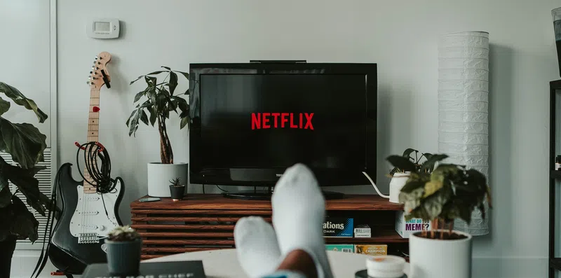 5 séries em francês na Netflix para imergir no idioma