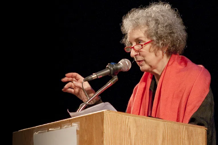 cursos-online-de-escrita-criativa-Margaret-Atwood