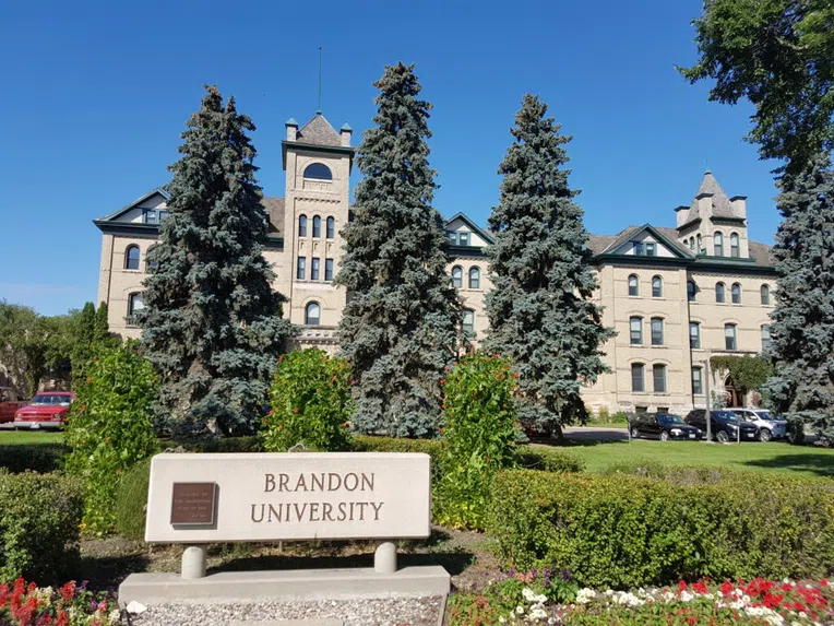universidades-mais-baratas-no-Canadá-Universidade-Brandon