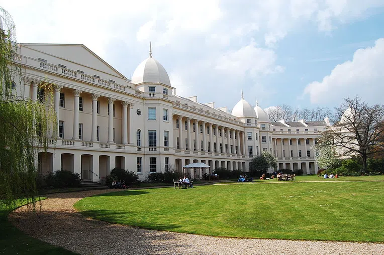 London Business School é uma das melhores escolas de negócios do mundo
