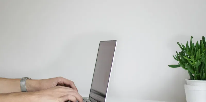 #ResumoDaAula 398: Como conseguir um trabalho fora do Brasil