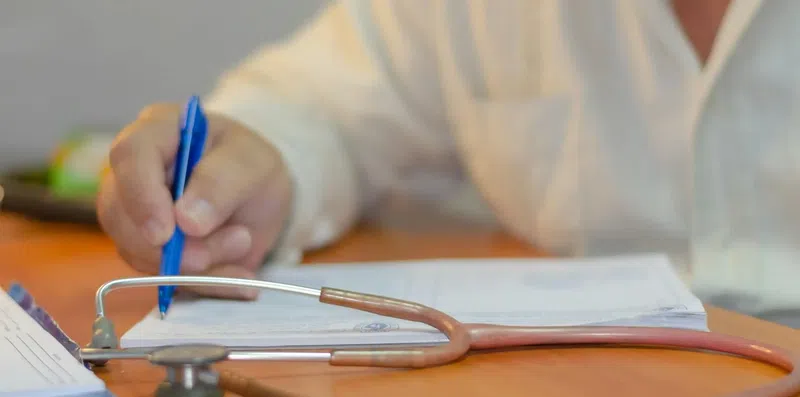 #ResumoDaAula 455: Como fazer medicina fora com bolsa