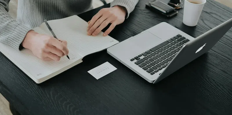 Me formei há anos: como aplico para vagas no exterior?