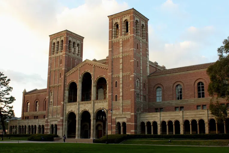 LA-universidades vistas em filmes