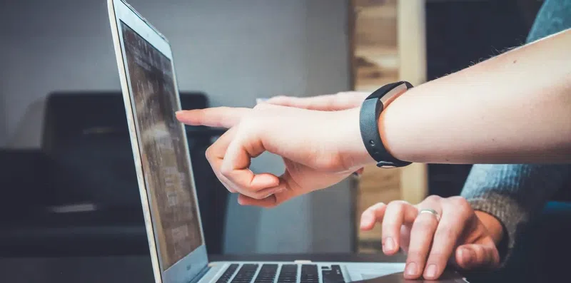 LinkedIn em inglês: guia para atrair recrutadores