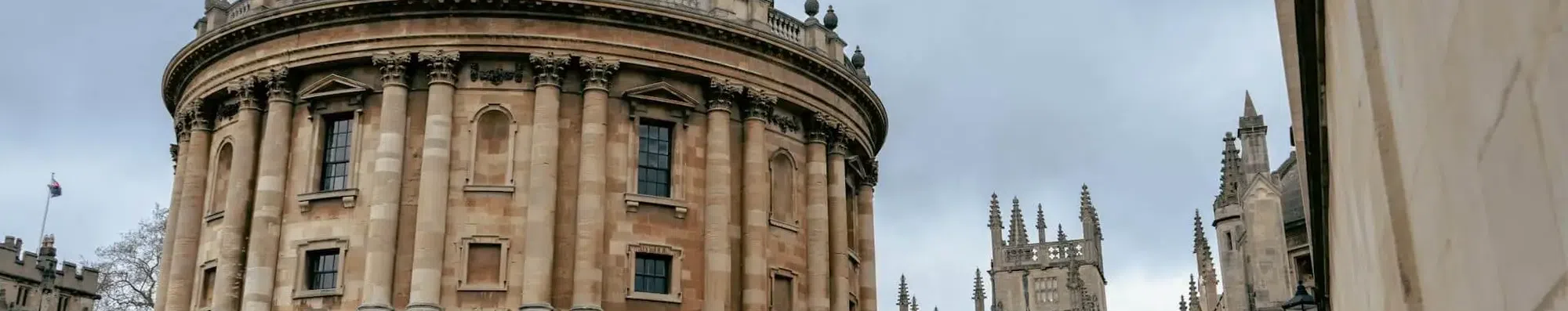 Bolsa completa em Oxford para estudantes de baixa renda