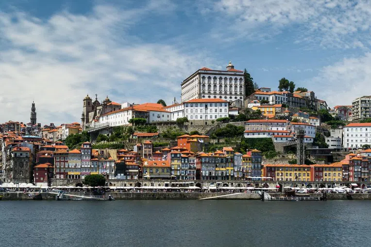 A cidade do Porto tem uma boa relação de custo de vida em Portugal