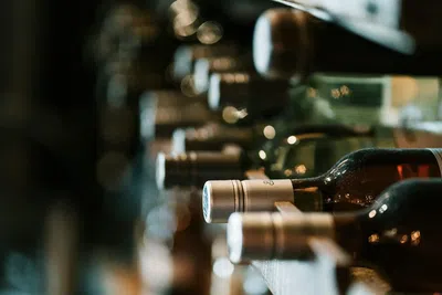 Essa bolsa te paga pra estudar sobre vinho na Europa