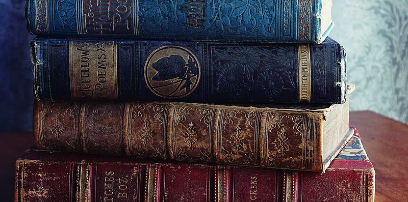 Faculdade dos famosos: 8 celebridades que estudaram Literatura