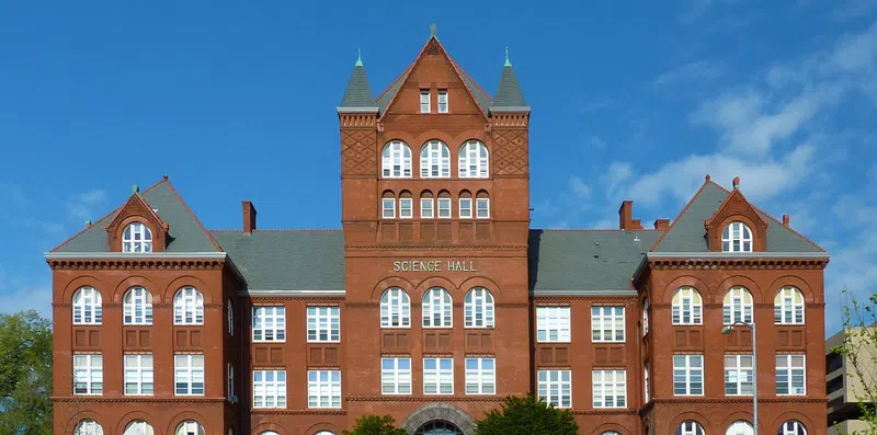 Como estudar na Universidade de Wisconsin-Madison com bolsa?