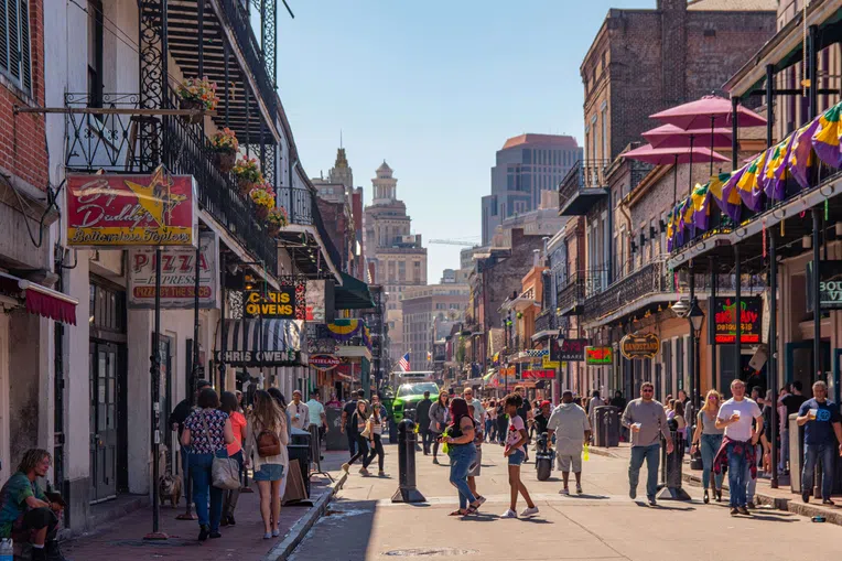 Rua em Nova Orleans sede do Super Bowl 2025