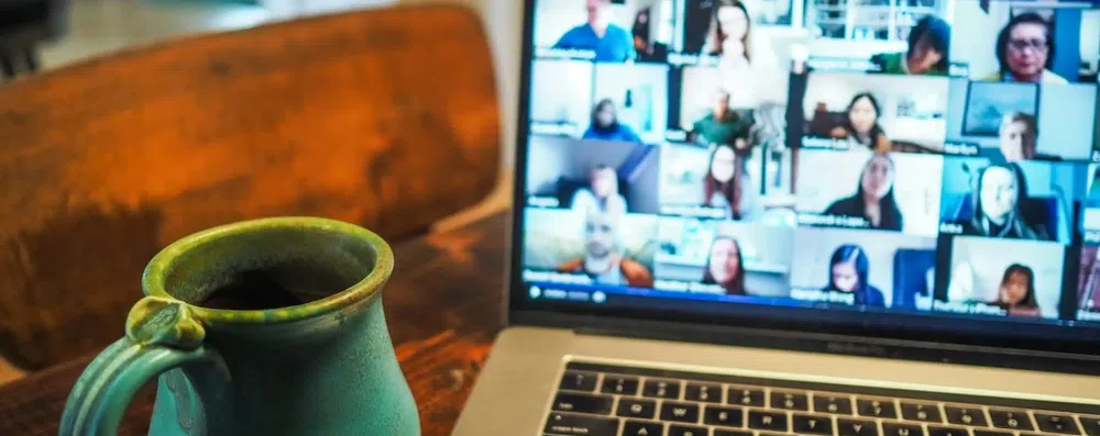 Cursos online x Cursos presenciais: qual conta mais na aplicação para um intercâmbio?