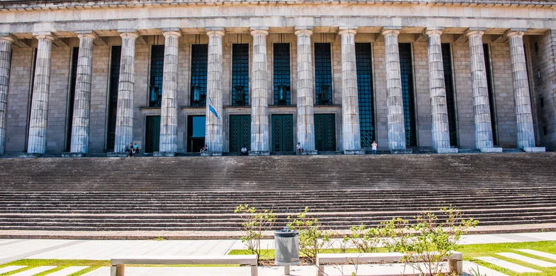 Como fazer faculdade na Argentina?