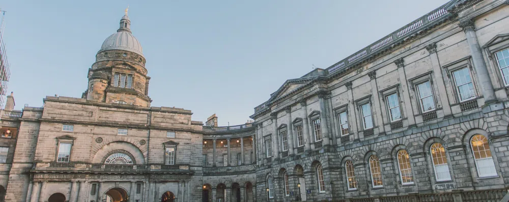 Universidade de Edimburgo: a melhor da Escócia