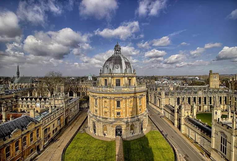 A Universidade de Oxford é a melhor universidade da europa