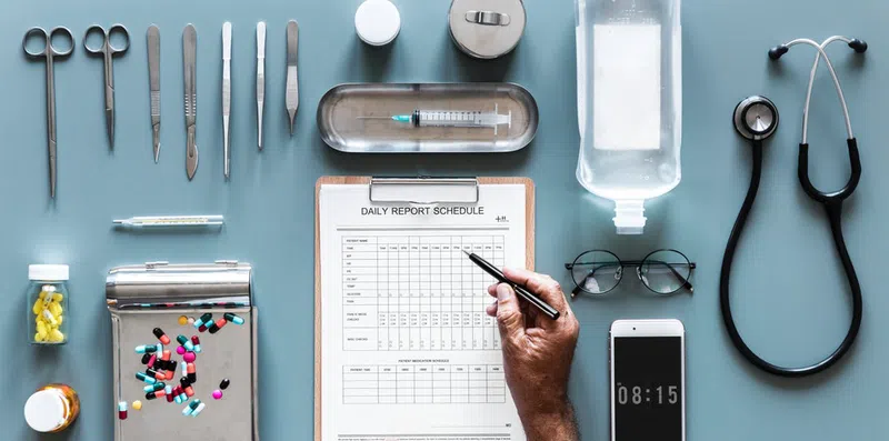 Medicina nos Estados Unidos: qual é a diferença entre os diplomas M.D. e D.O.?