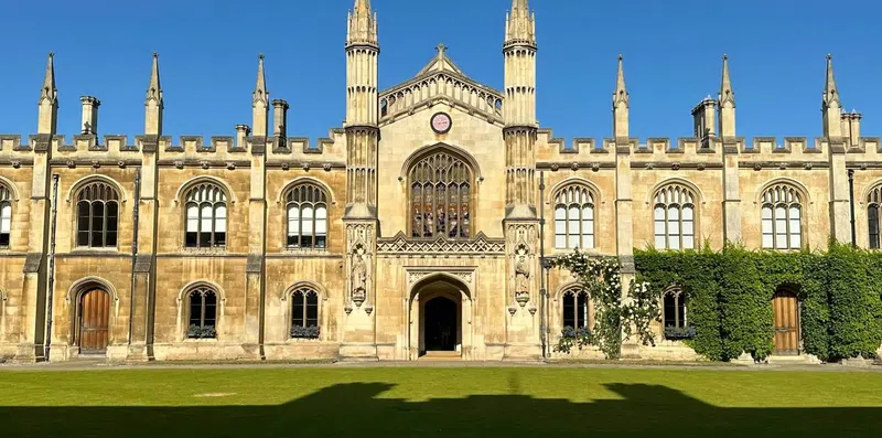 Yale Peace Fellowship: bolsa de liderança 100% paga