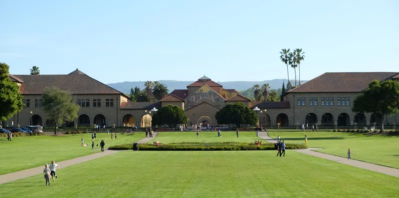 Conheça as universidades do Vale do Silício