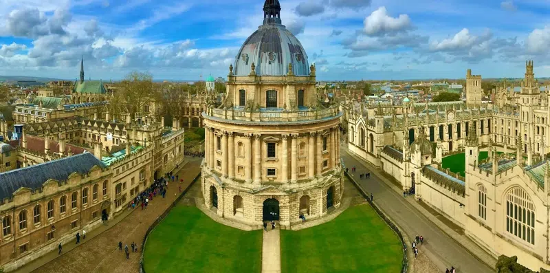 Estude em Oxford com tudo pago: Bolsa Rhodes Trust 2026