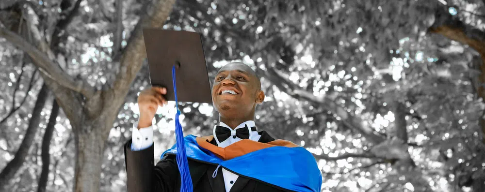 Qual é a diferença entre scholarship, fellowship, grant, loan e bursary?