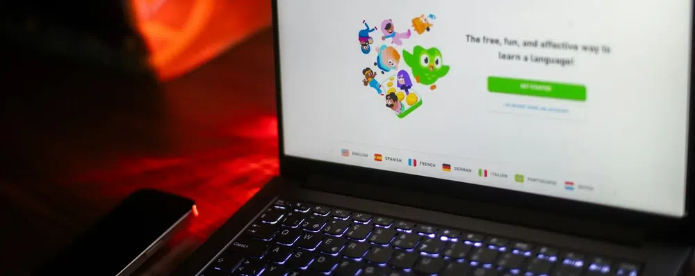 Duolingo English Test: vale como alternativa ao TOEFL e IELTS?