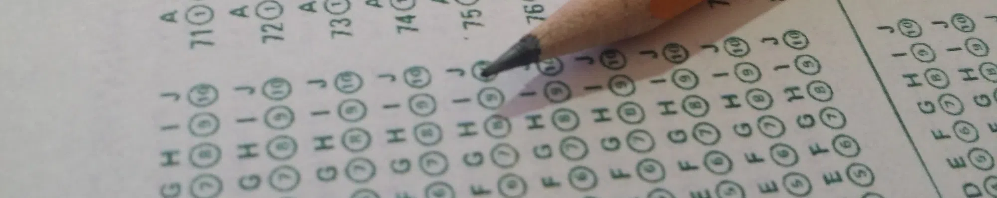 Mais de 1.800 faculdades não exigem notas do SAT ou ACT nos EUA em 2023