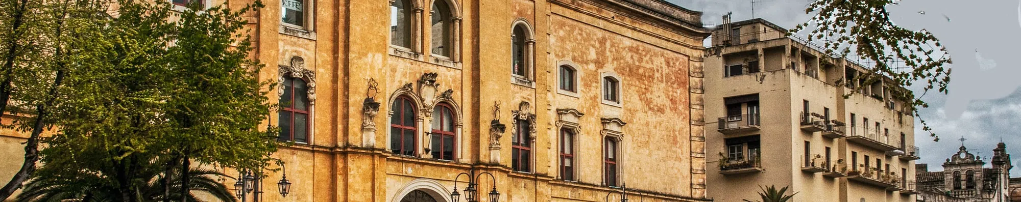 TESTE: Qual é a universidade mais antiga?