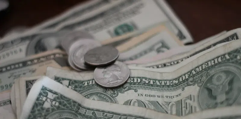 Como financiar o intercâmbio sem depender dos pais