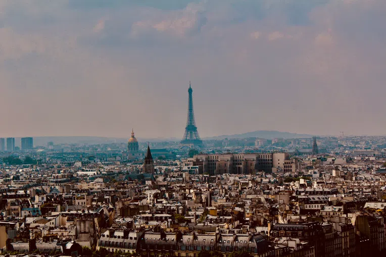 Paris-é-uma-das-cidades-para-fazer-intercâmbio-mais-irresistíveis 