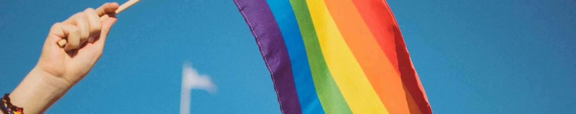 Países mais seguros para pessoas LGBTQIA+ estudarem em 2026