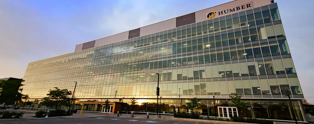 Conheça os programas de bolsas de graduação e pós do Humber College