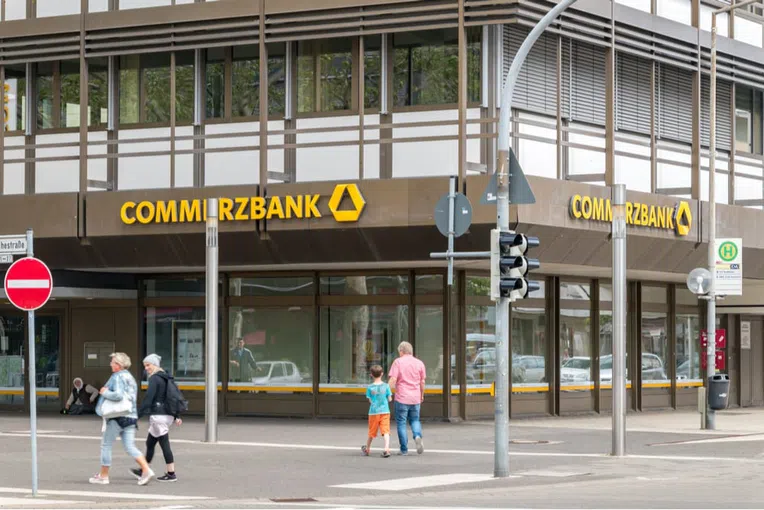 como-abrir-uma-conta-bancária-na-alemanha-Commerzbank